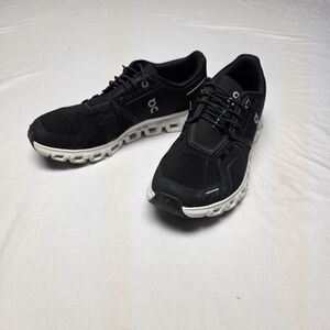 On Cloud Like New Running Shoes Black Womens 8